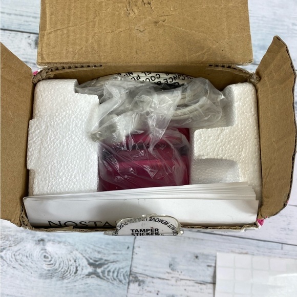 NEW Nostalgia‎ MyMini Lava Bundt Cake Maker Mini Countertop Baker Electric Pink - Picture 7 of 7